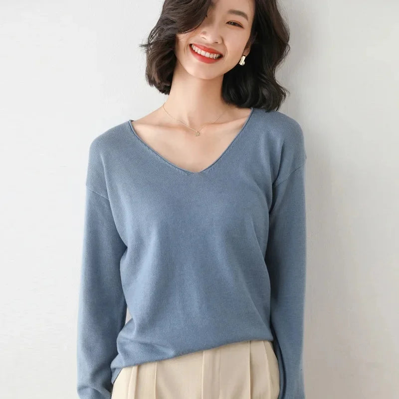 Xiara™ | Classic V-Neck Sweater