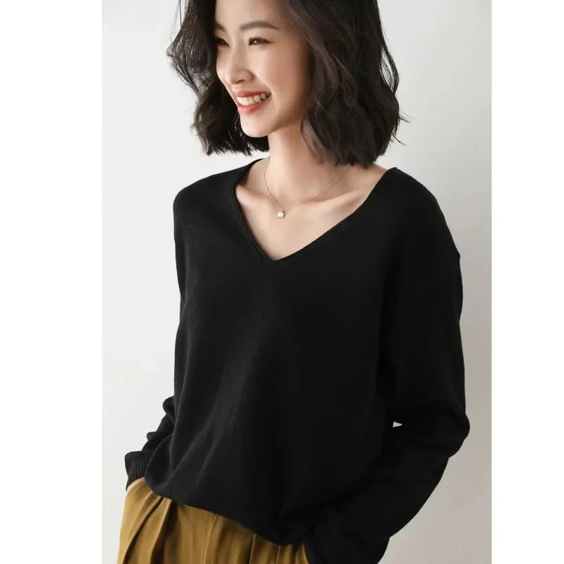 Xiara™ | Classic V-Neck Sweater