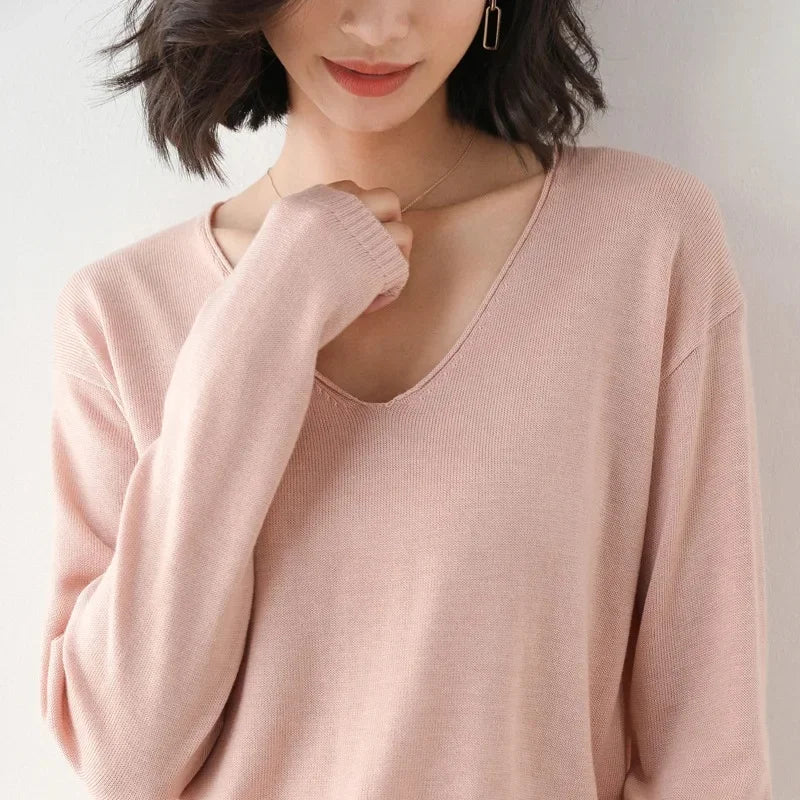 Xiara™ | Classic V-Neck Sweater