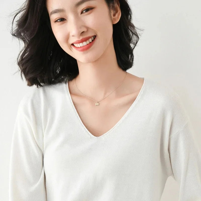 Xiara™ | Classic V-Neck Sweater