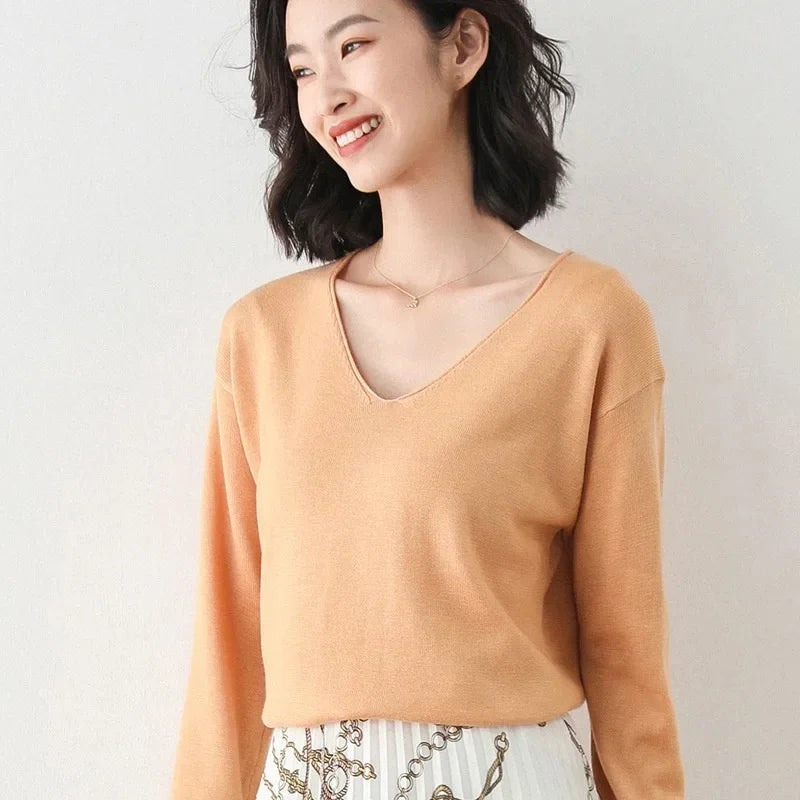 Xiara™ | Classic V-Neck Sweater