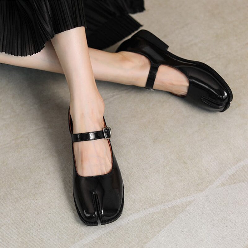 Nivora™ | Retro Split-Toe Flats